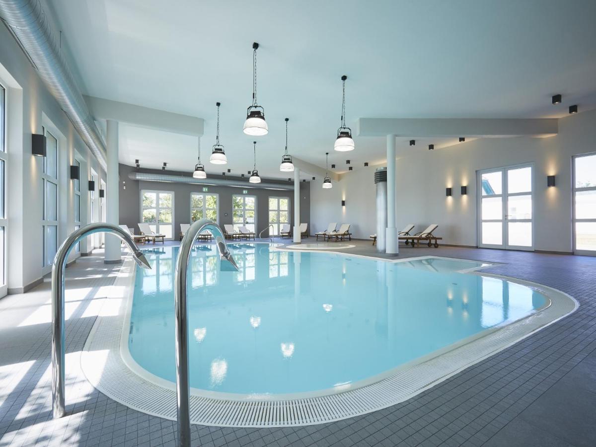 Reetland Am Meer - Premium Reetdachvilla Mit 3 Schlafzimmern, Sauna Und Kamin F14 Dranske Exterior foto